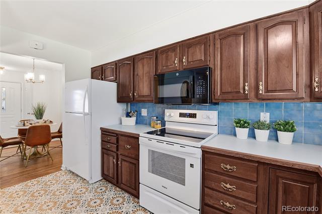 3323 W Monmouth Avenue Englewood CO 80110 | MLS #6127495 Image 8