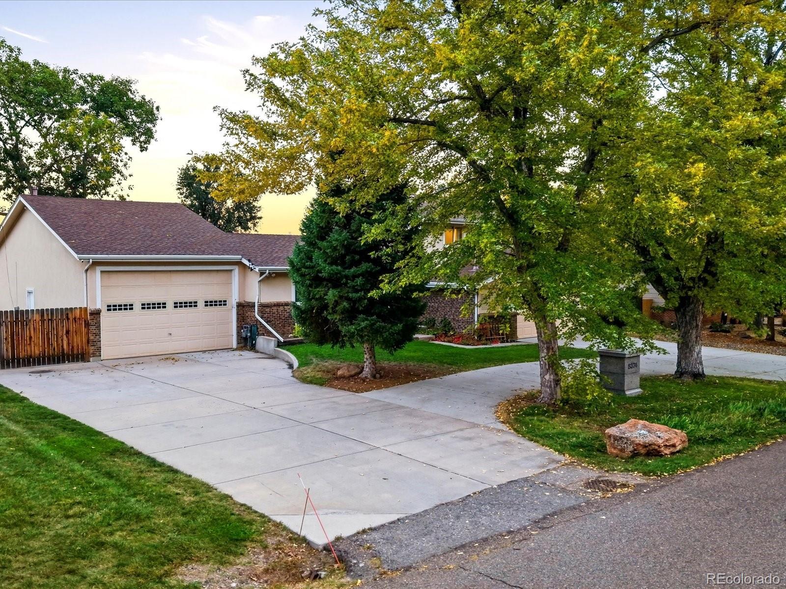 8374 S Yukon Street Littleton CO 80128 | MLS #6201657 Image 4