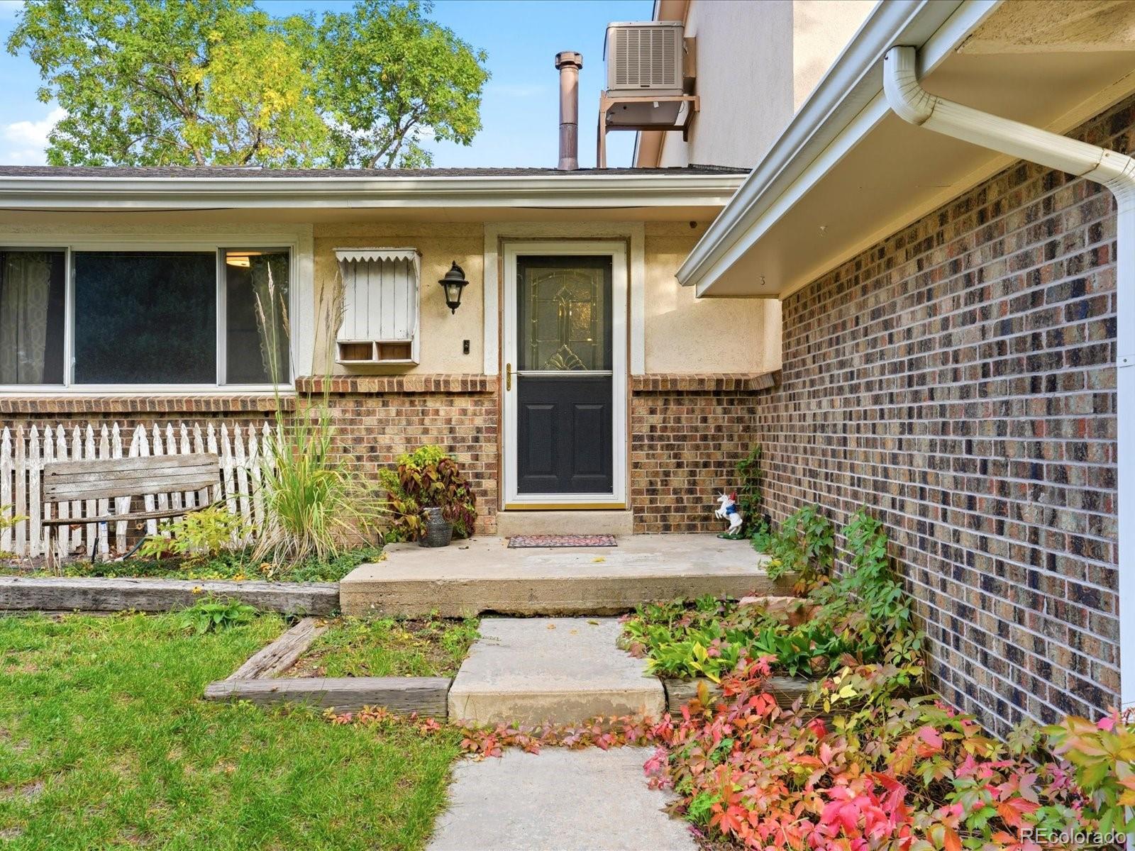 8374 S Yukon Street Littleton CO 80128 | MLS #6201657 Image 5