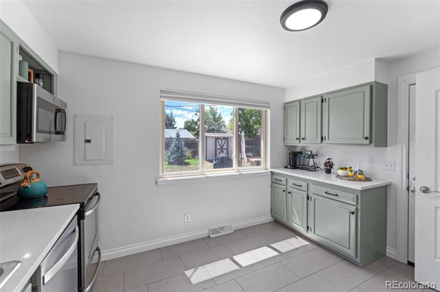 6518 W 70th Place Arvada CO 80003 | MLS #6232830 Image 10