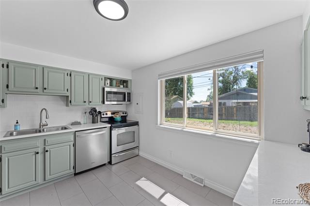 6518 W 70th Place Arvada CO 80003 | MLS #6232830 Image 13