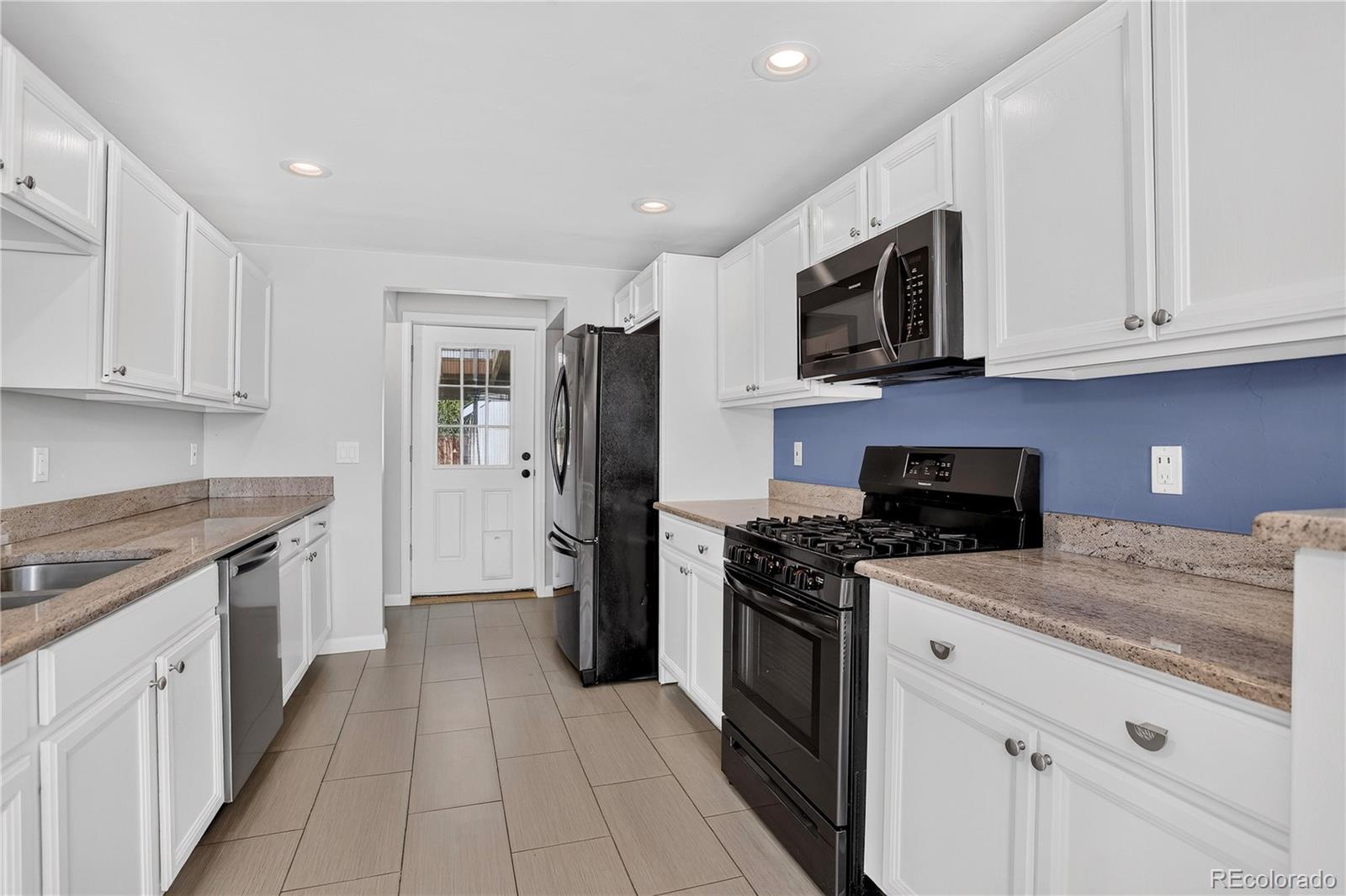 9823 W 53rd Avenue Arvada CO 80002 | MLS #6313026 Image 13