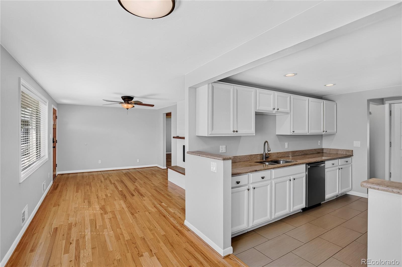 9823 W 53rd Avenue Arvada CO 80002 | MLS #6313026 Image 9