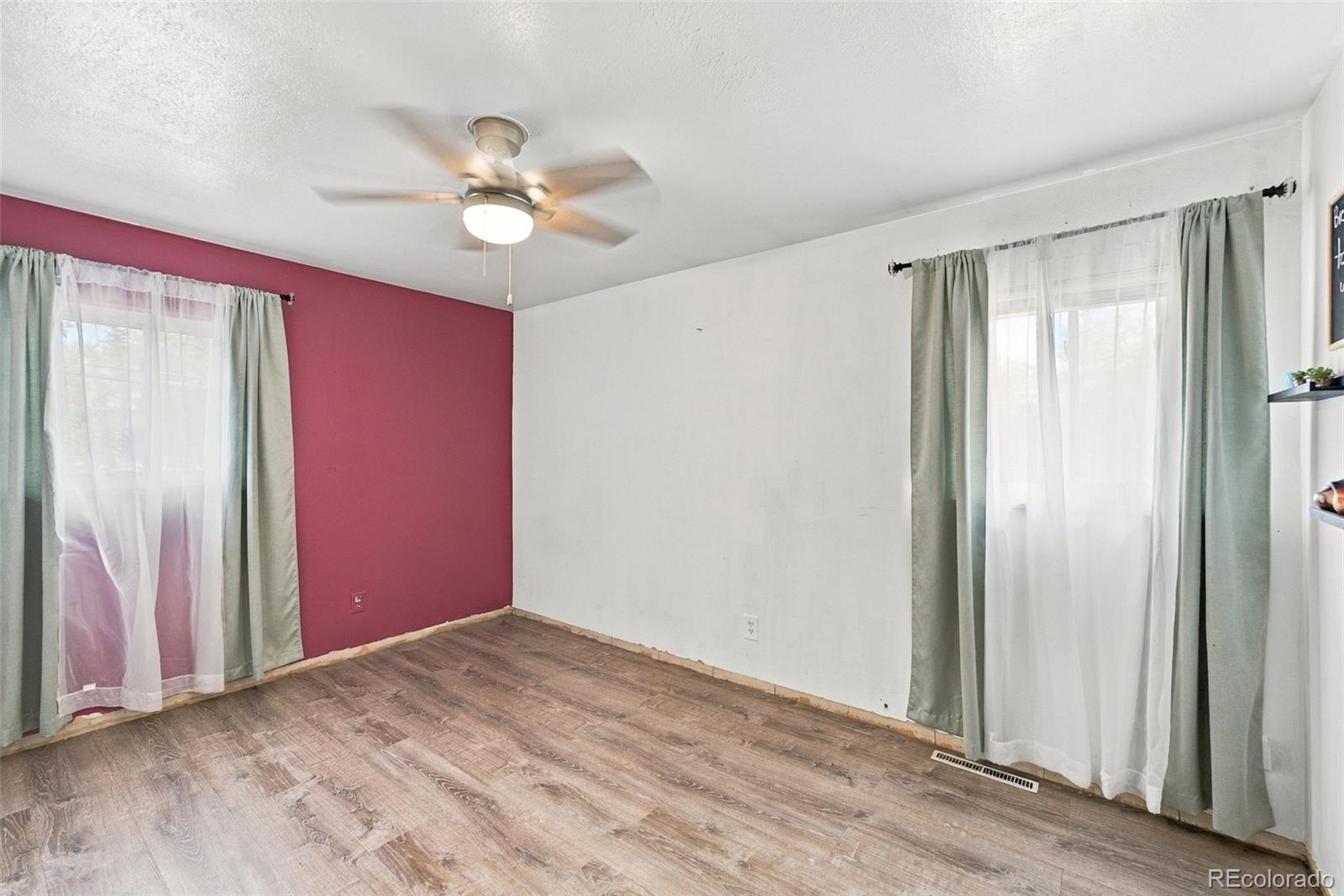8382 Navajo Street Denver CO 80221 | MLS #6358907 Image 4