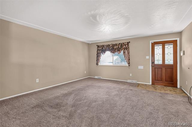 5370 Nolan Street Arvada CO 80002 | MLS #6472333 Image 4