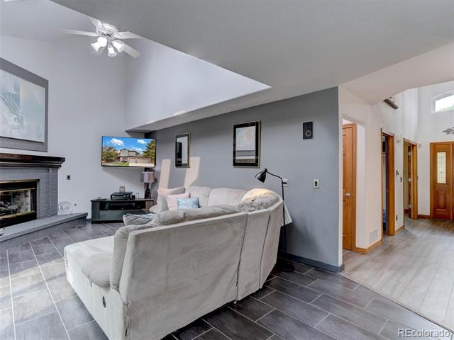 11246 W Coal Mine Drive Littleton CO 80127 | MLS #6583187 Image 10
