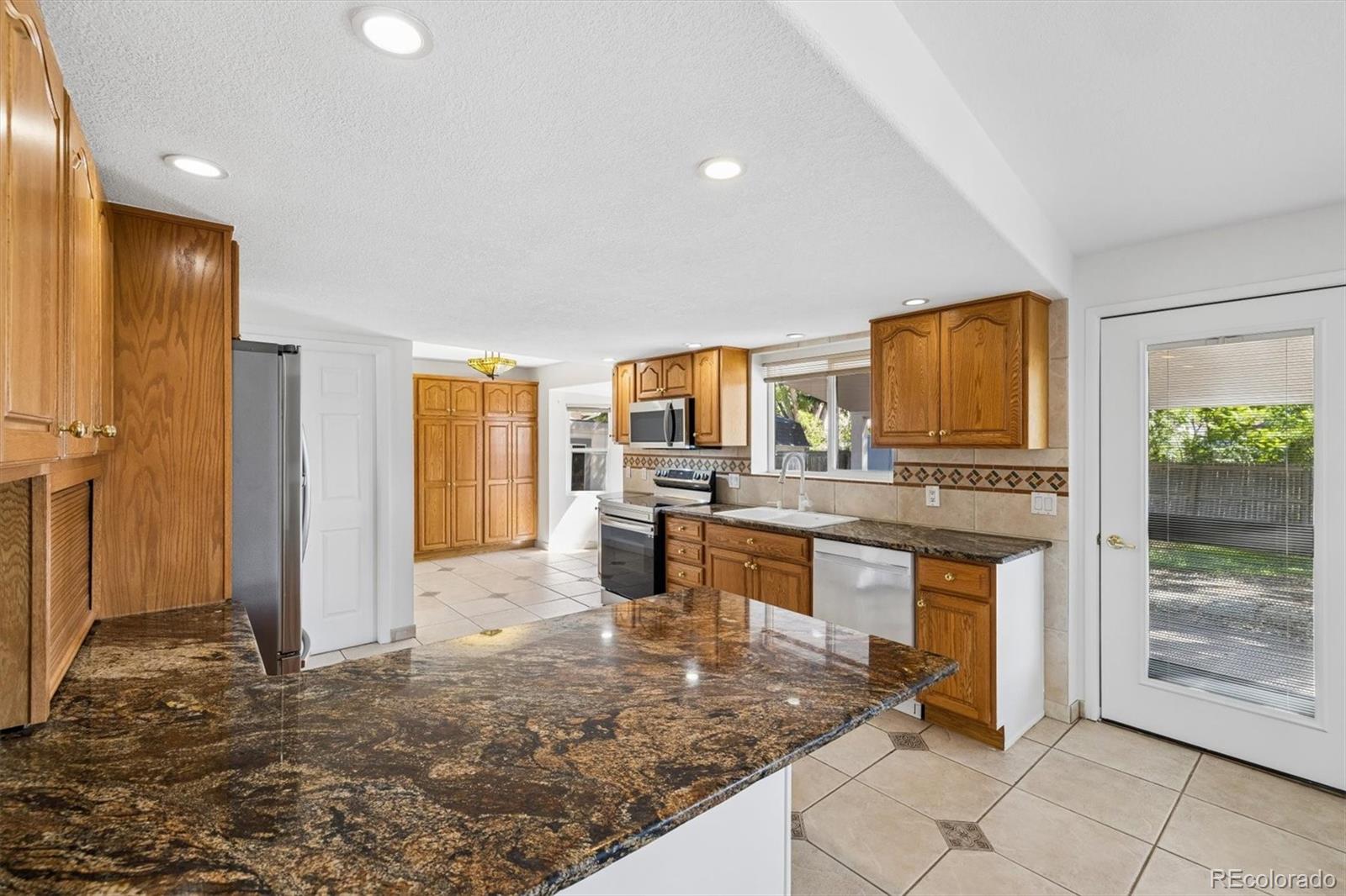 8210 Lamar Circle Arvada CO 80003 | MLS #6621342 Image 7