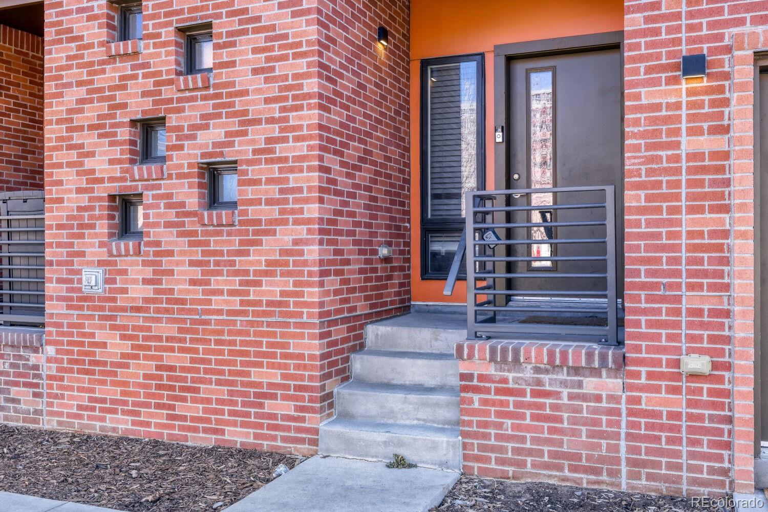 2200 Tremont Place #3 Denver CO 80205 | MLS #6681937 Image 2