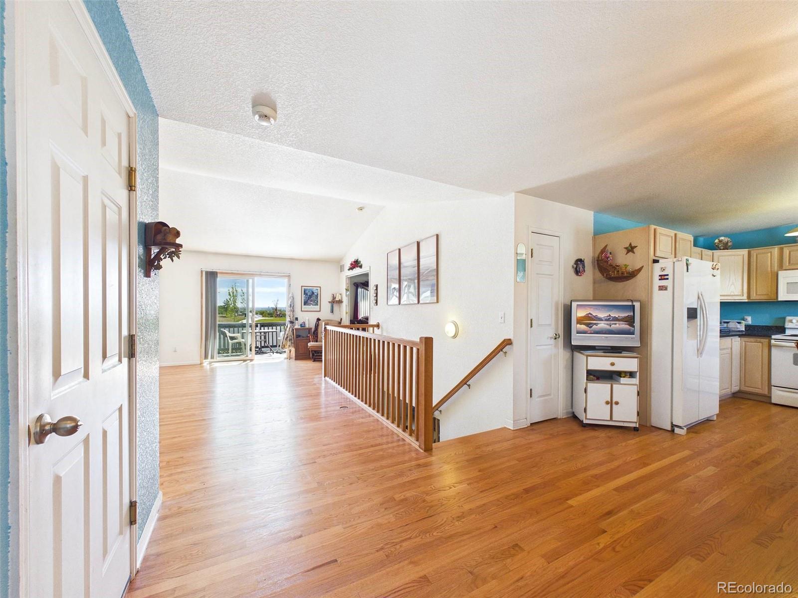 8250 Explorador Calle Denver CO 80229 | MLS #6833130 Image 5