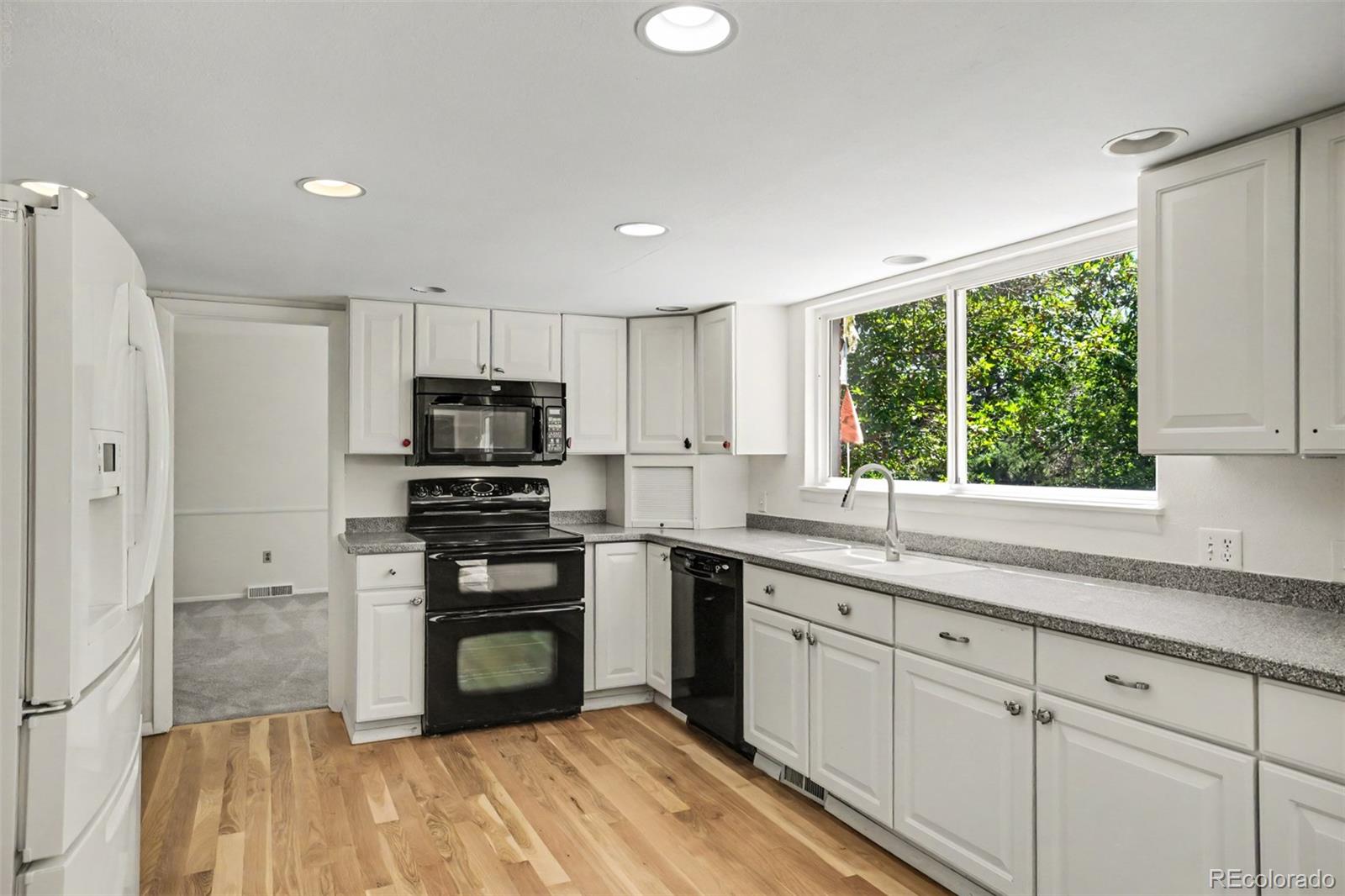 5496 W Hinsdale Place Littleton CO 80128 | MLS #6868464 Image 3