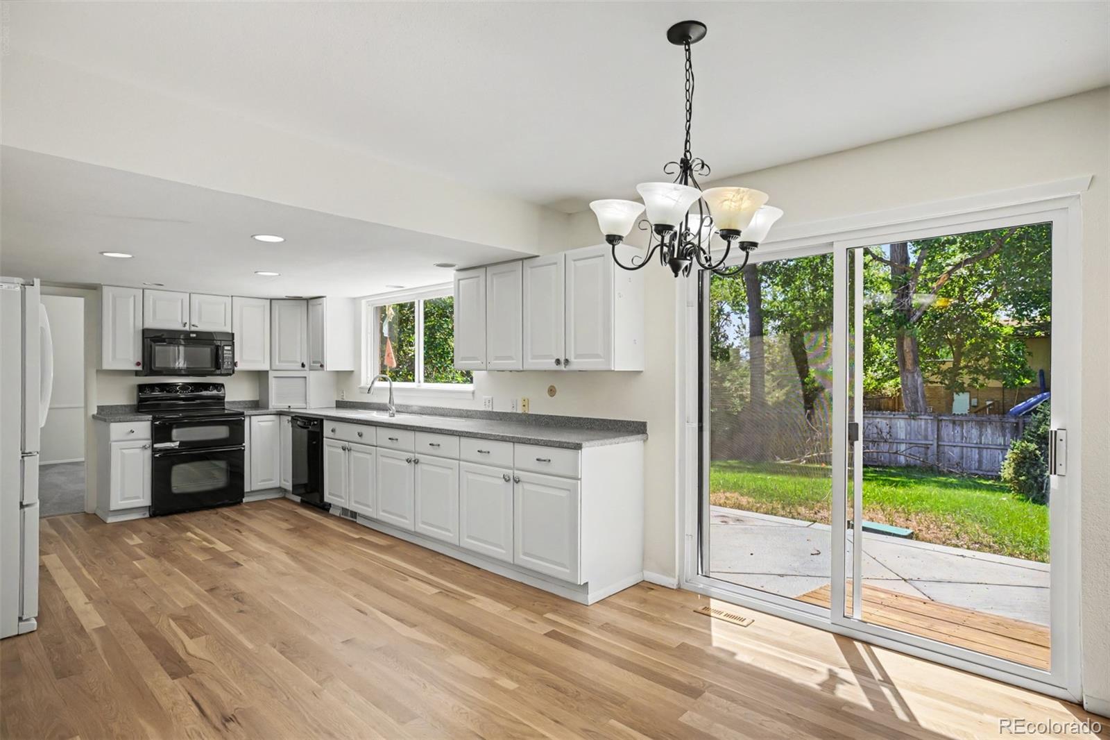 5496 W Hinsdale Place Littleton CO 80128 | MLS #6868464 Image 6
