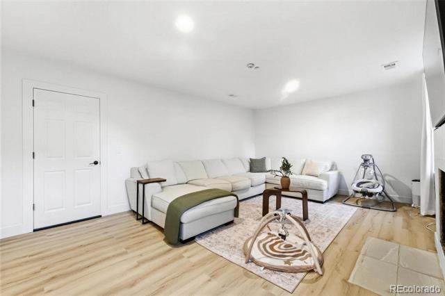 4151 E 115th Place Denver CO 80233 | MLS #6882448 Image 9
