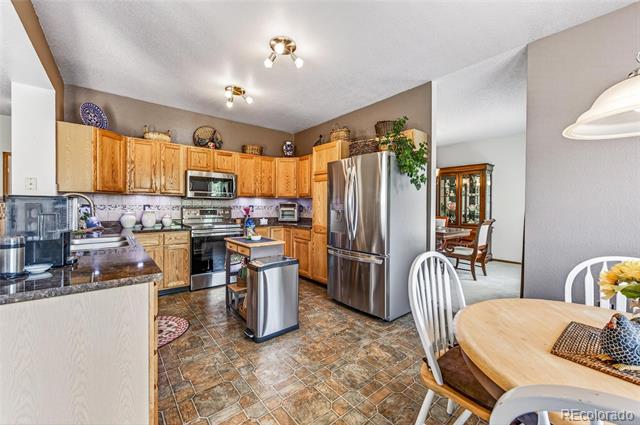 2911 N Princess Circle Broomfield CO 80020 | MLS #6947153 Image 6