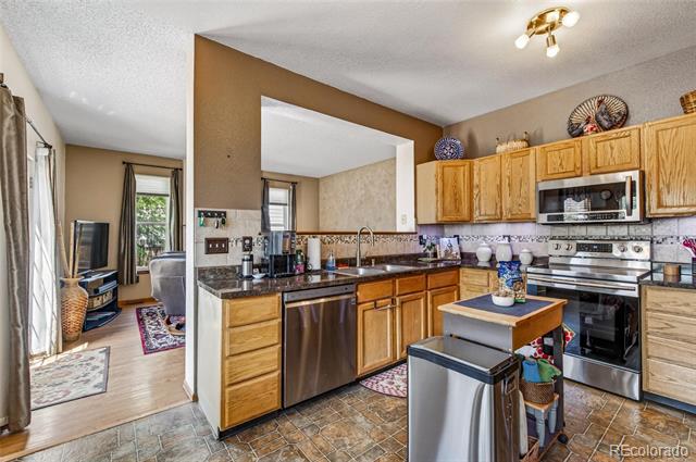 2911 N Princess Circle Broomfield CO 80020 | MLS #6947153 Image 7
