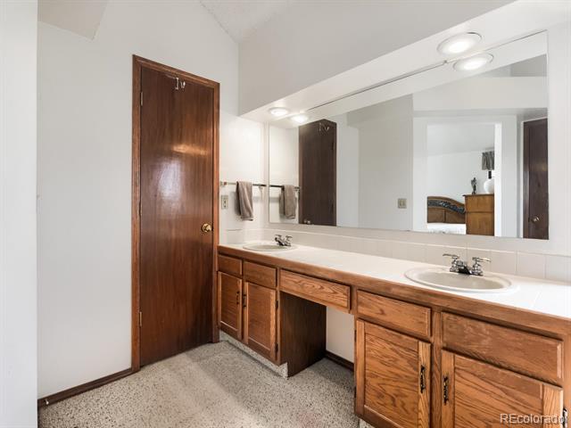 12158 W PARK HILL Place Littleton CO 80127 | MLS #7302072 Image 22