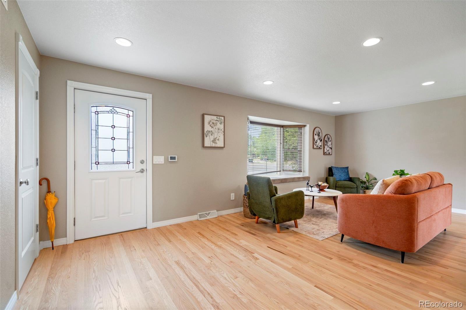 8330 Chase Drive Arvada CO 80003 | MLS #7334944 Image 2