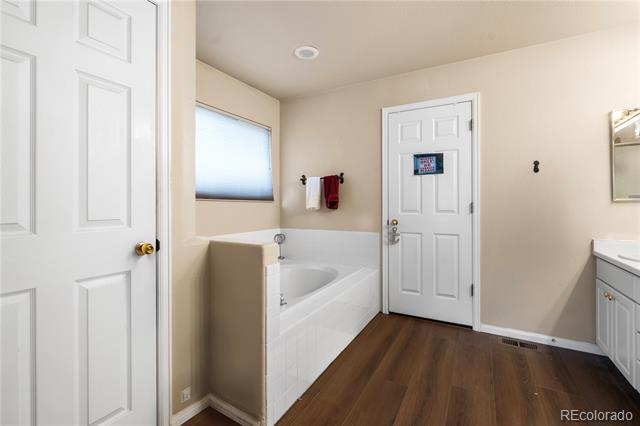 1310 Laurel Street Broomfield CO 80020 | MLS #7742107 Image 12