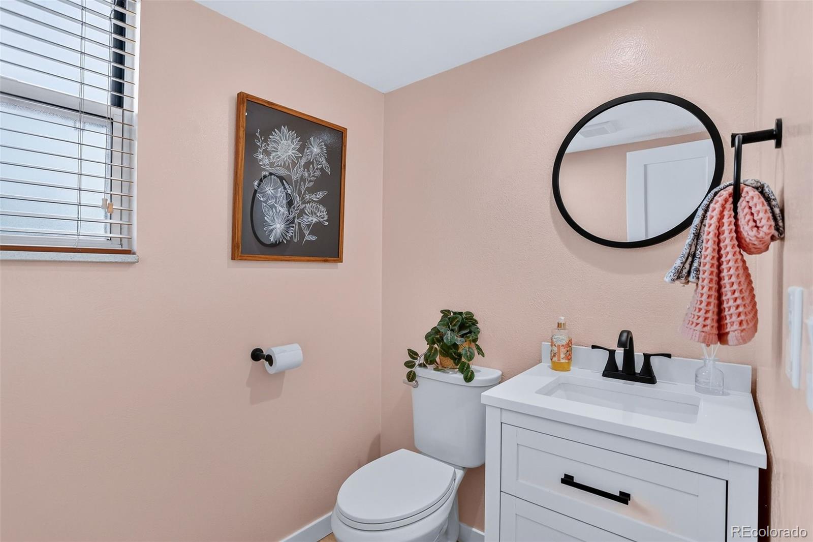 7048 S Flower Court Littleton CO 80128 | MLS #7820113 Image 10