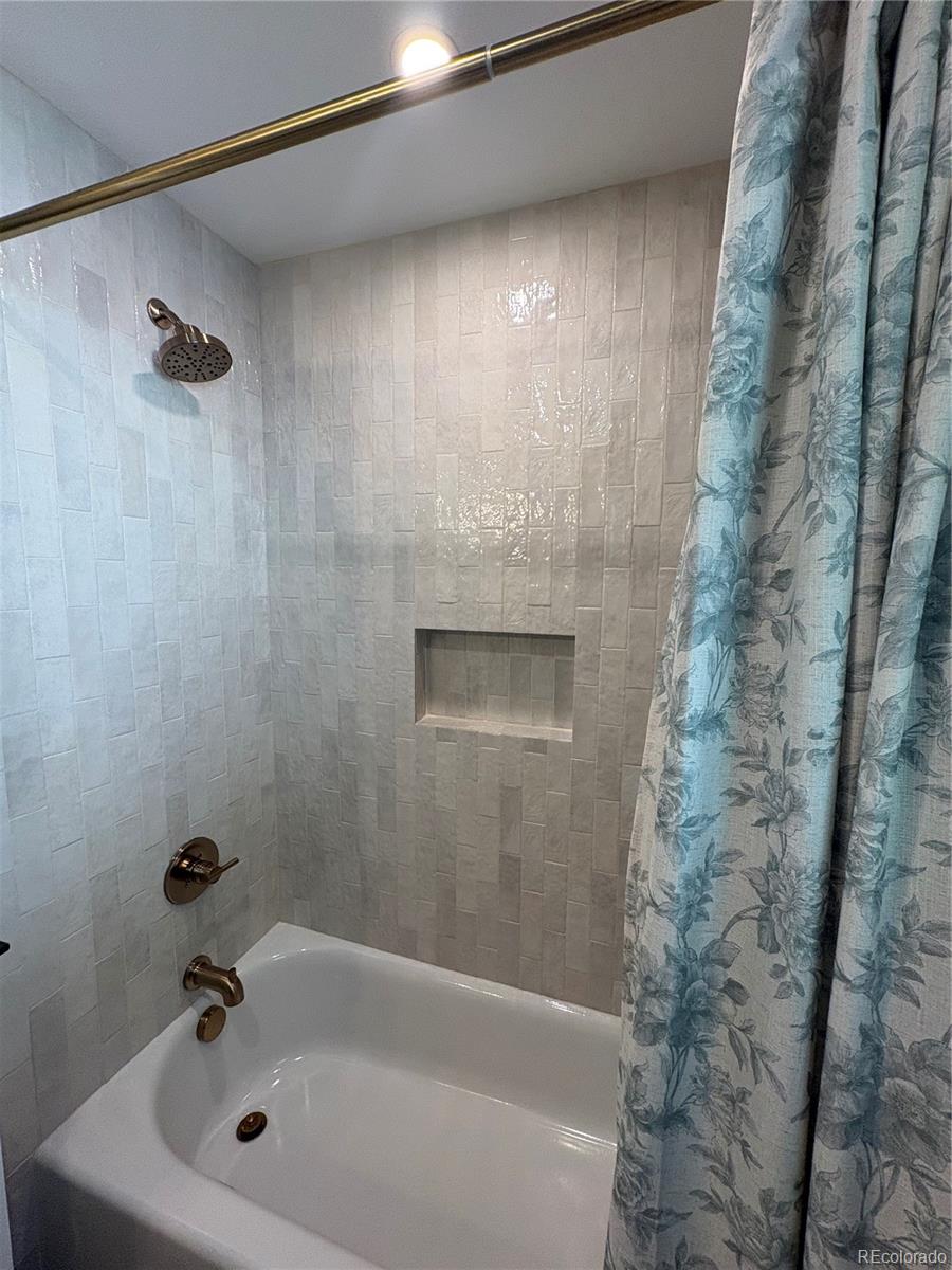 7048 S Flower Court Littleton CO 80128 | MLS #7820113 Image 24