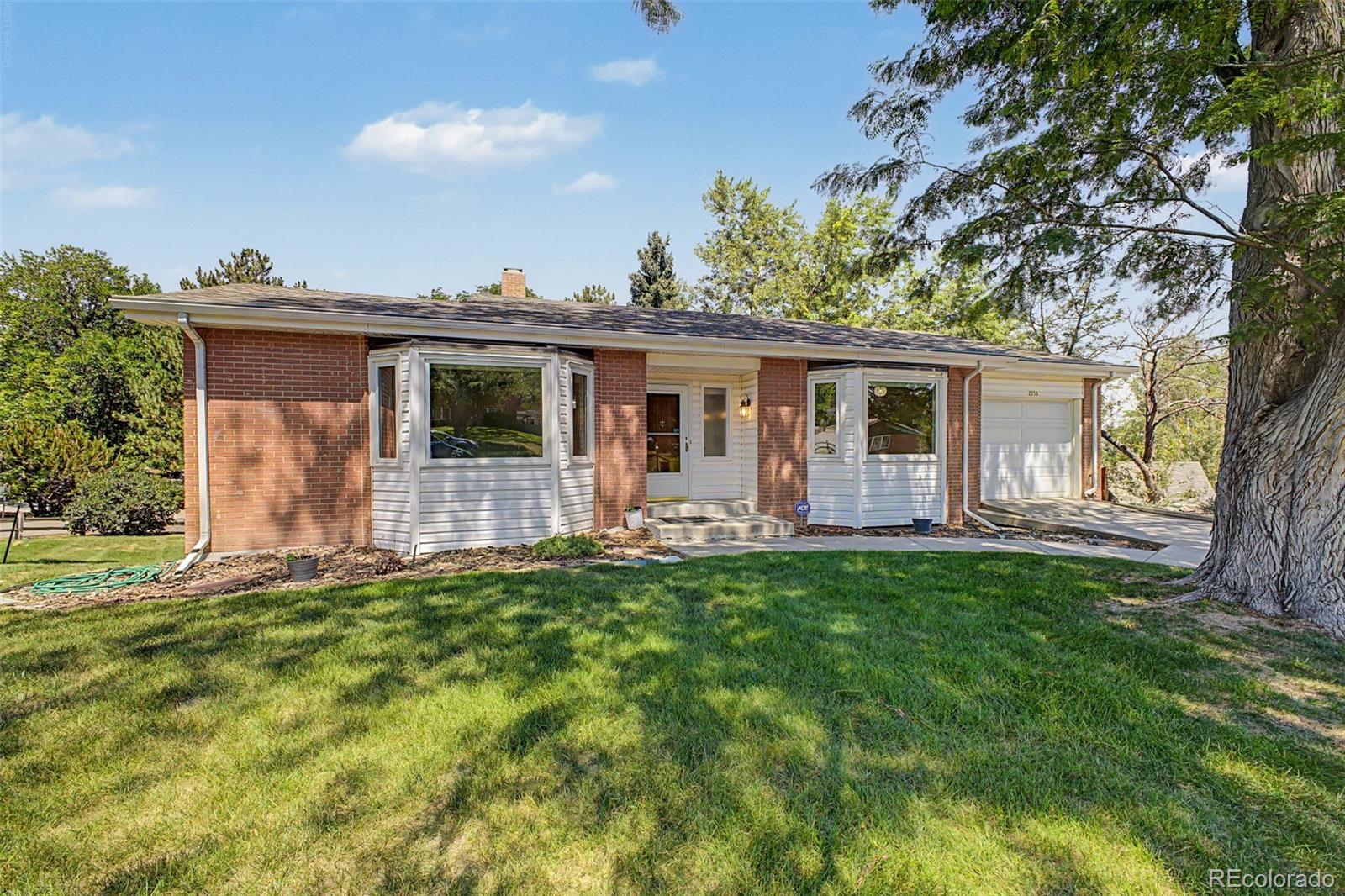 2555 Queen Street Denver CO 80215 | MLS #7856423 Image 1
