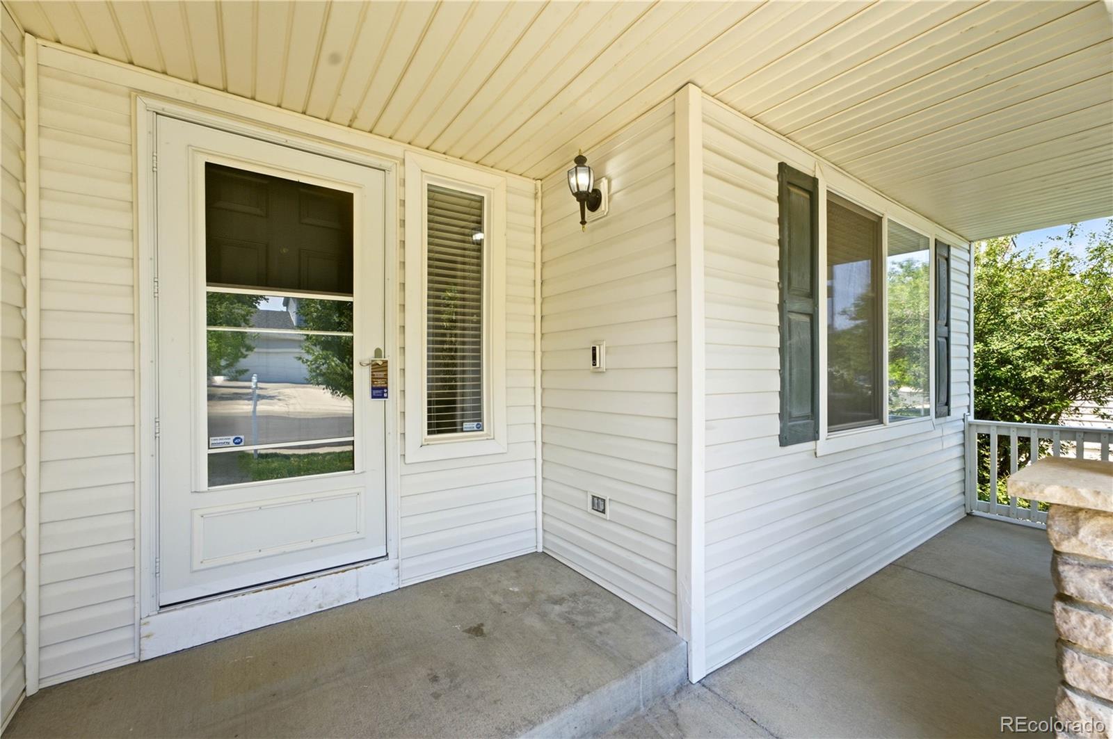 2105 E 127th Place Thornton CO 80241 | MLS #7892291 Image 2