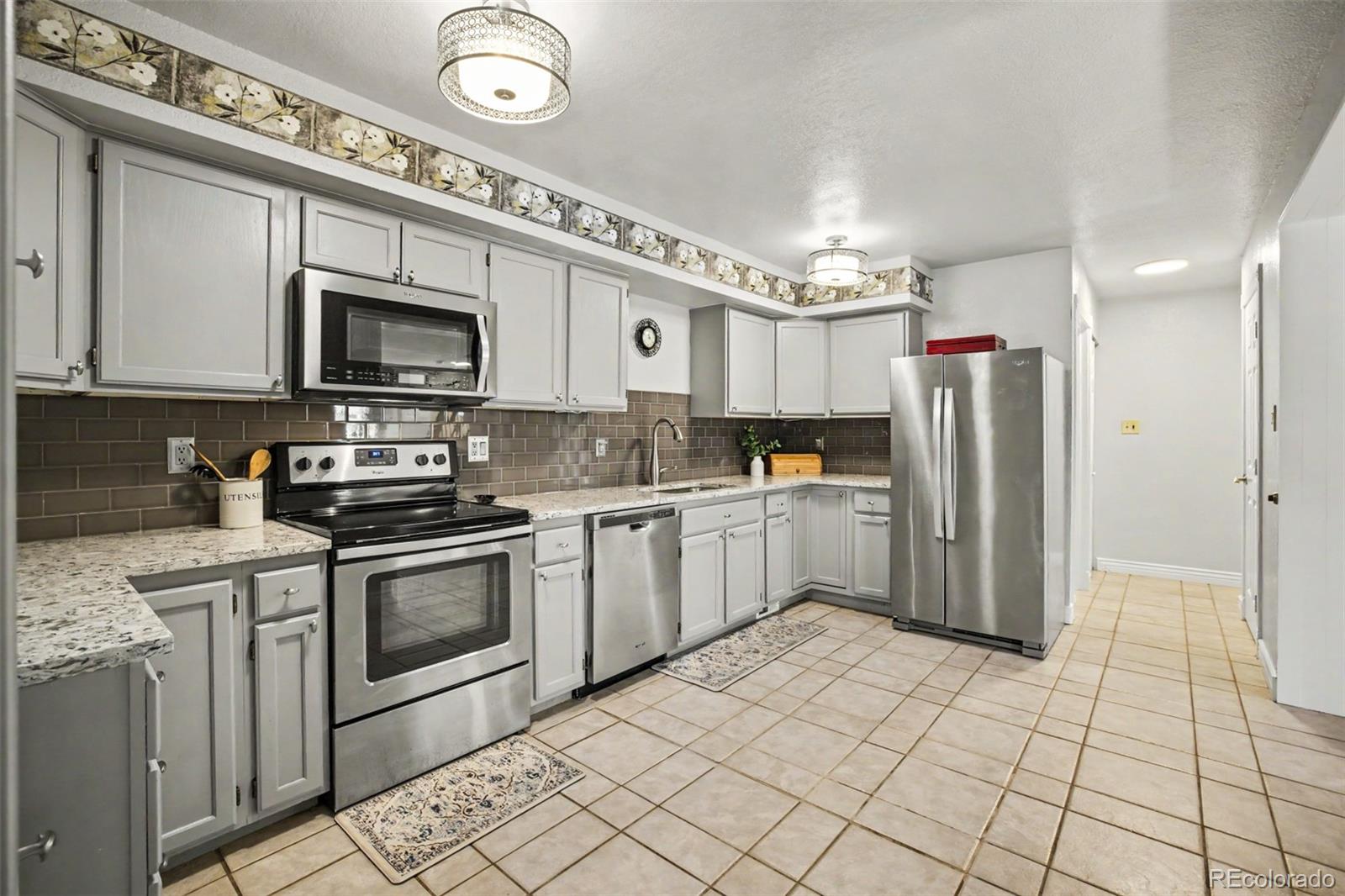 5671 W 71st Avenue Arvada CO 80003 | MLS #8015369 Image 7