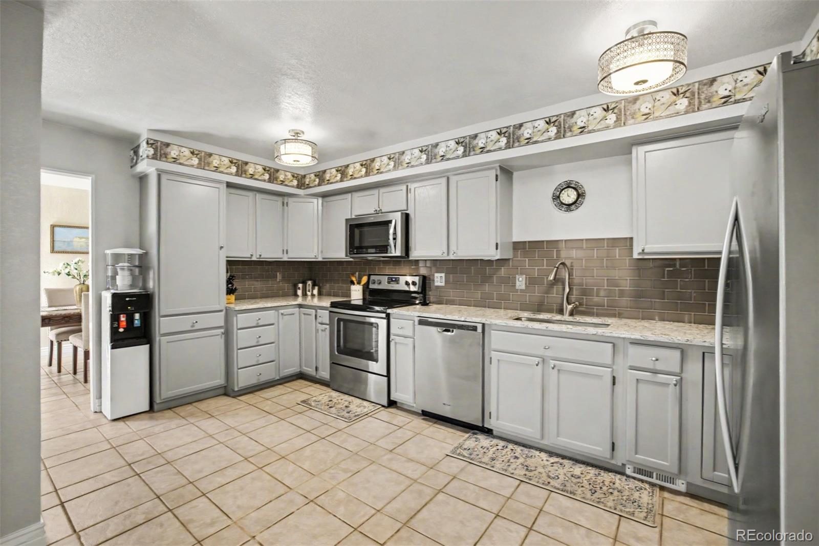 5671 W 71st Avenue Arvada CO 80003 | MLS #8015369 Image 9