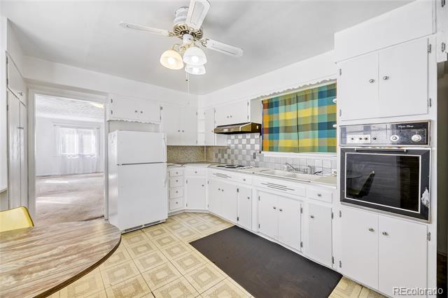 4130 Saint Paul Street Denver CO 80216 | MLS #8063593 Image 7