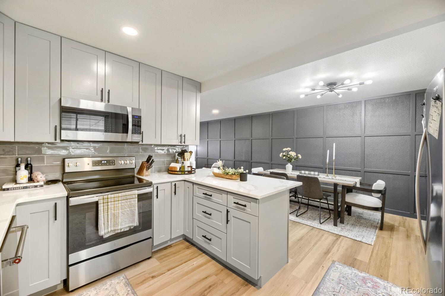 3325 W Arlington Avenue Littleton CO 80123 | MLS #8188587 Image 5