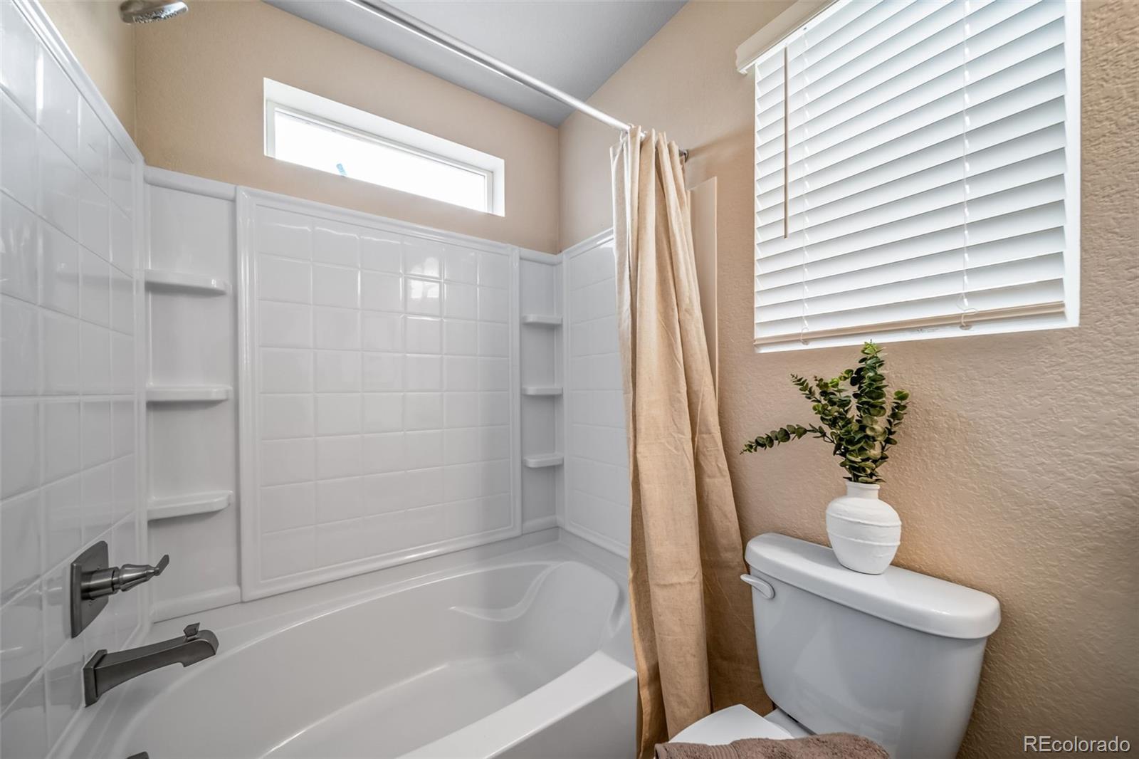 22291 E 38th Place Aurora CO 80019 | MLS #8198681 Image 28