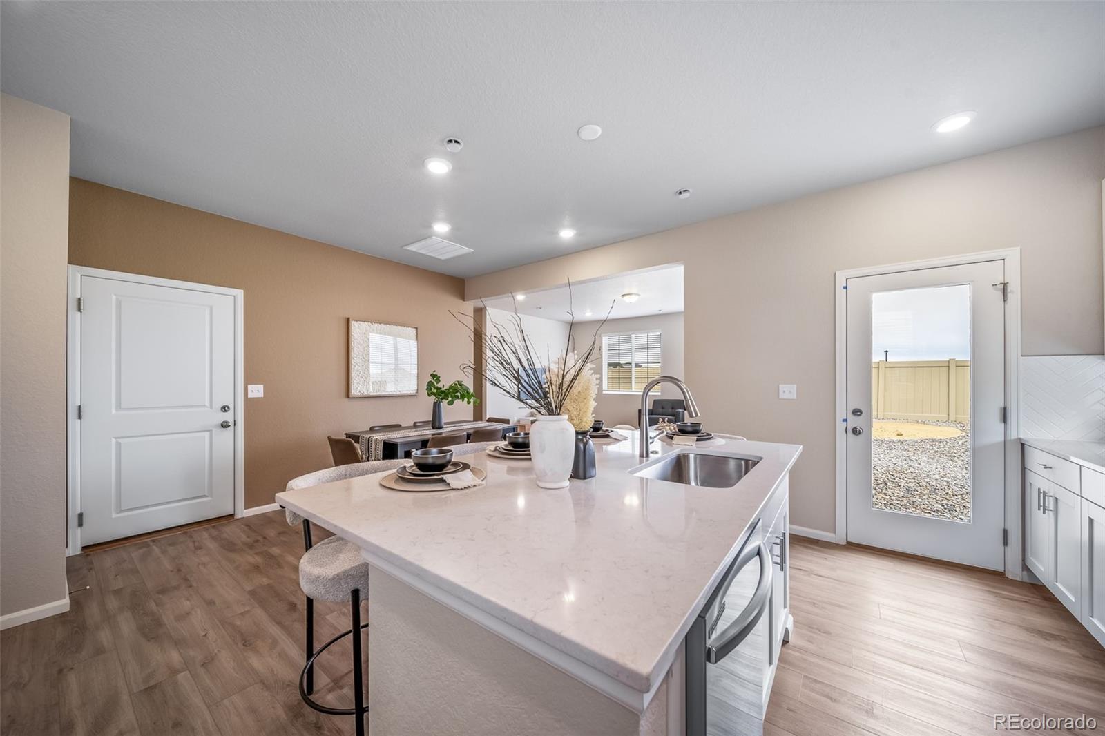 22291 E 38th Place Aurora CO 80019 | MLS #8198681 Image 4