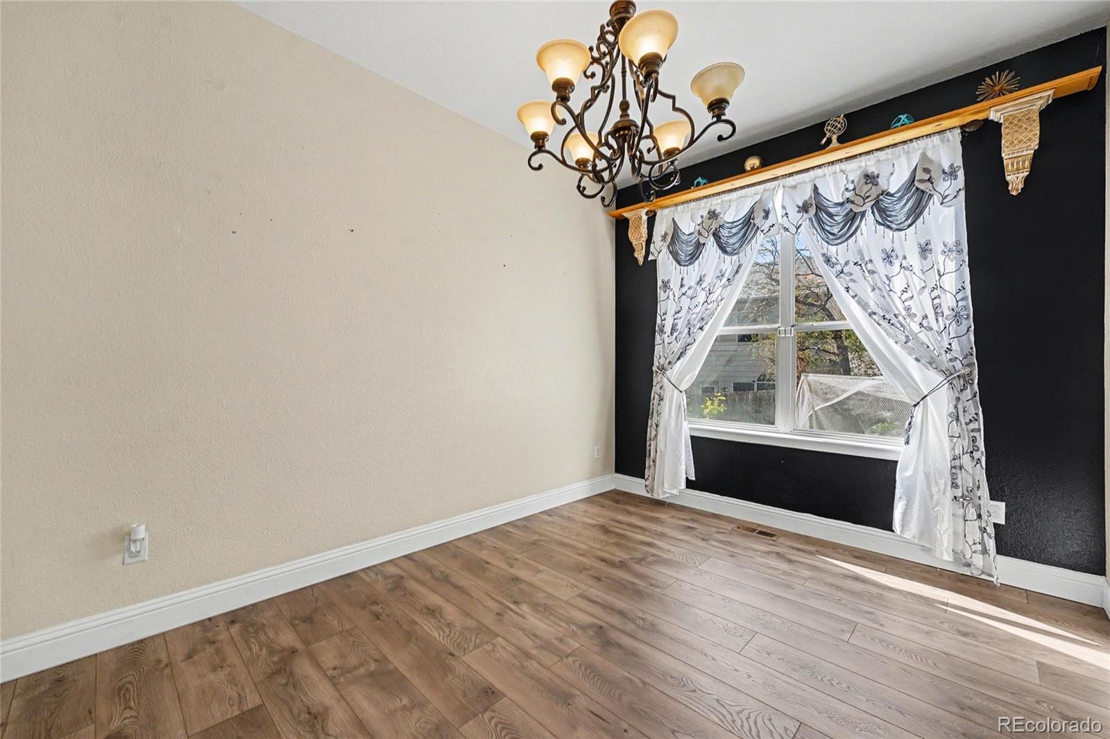 9026 W Remington Place Littleton CO 80128 | MLS #8260467 Image 13