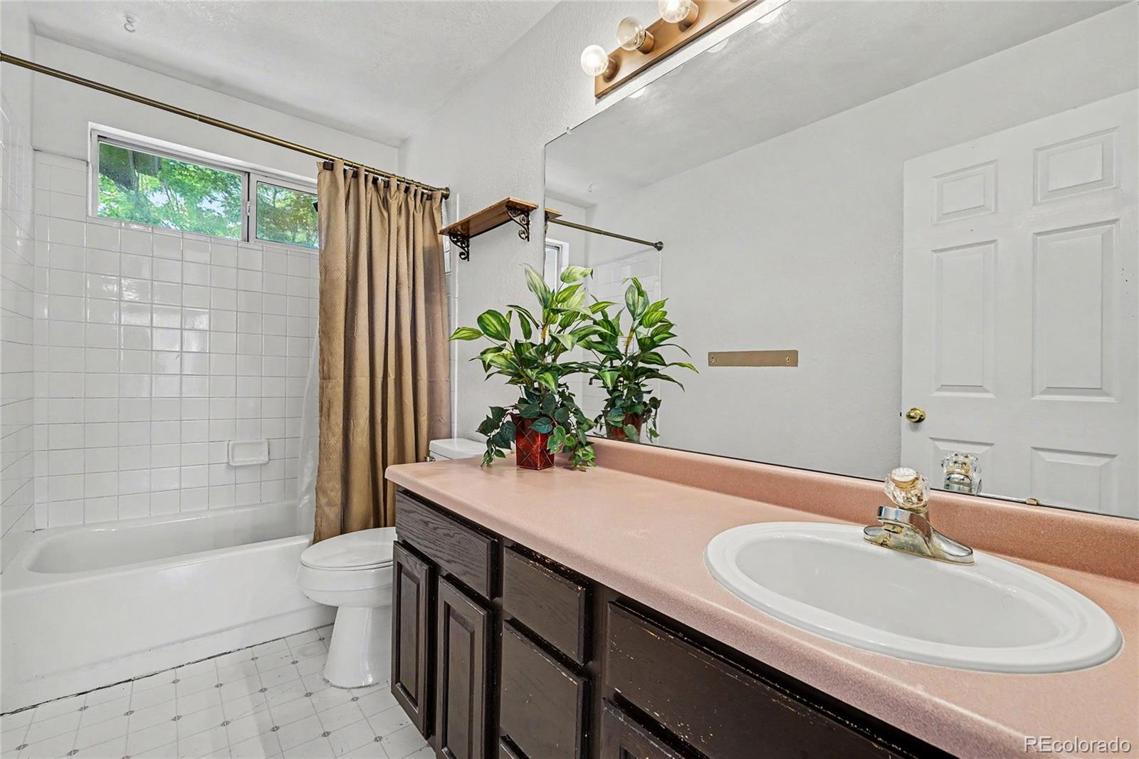 9026 W Remington Place Littleton CO 80128 | MLS #8260467 Image 23