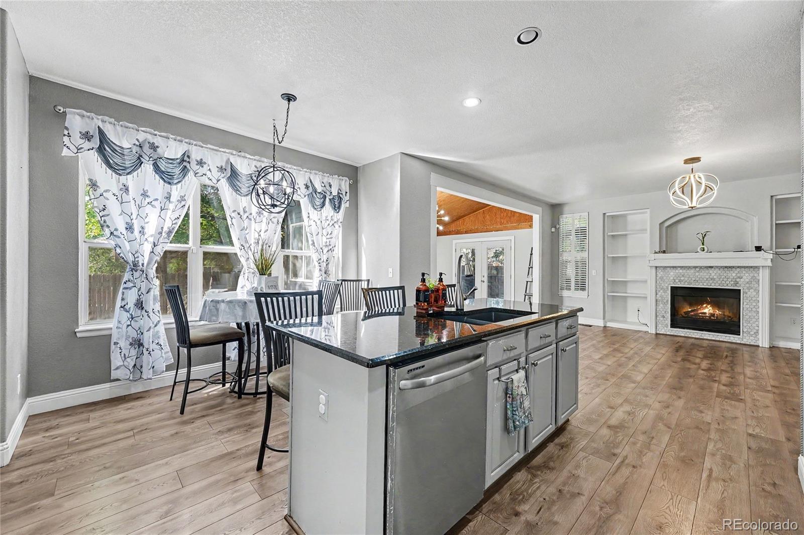 9026 W Remington Place Littleton CO 80128 | MLS #8260467 Image 6
