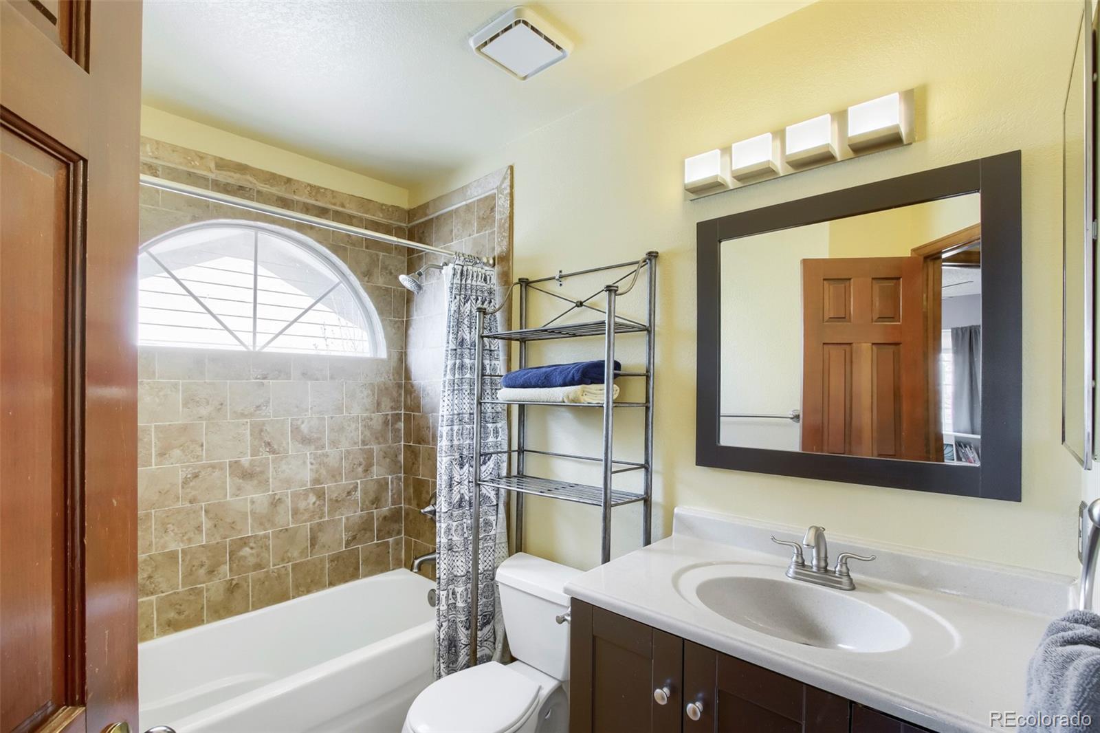 6766 Taft Circle Arvada CO 80004 | MLS #8321445 Image 14