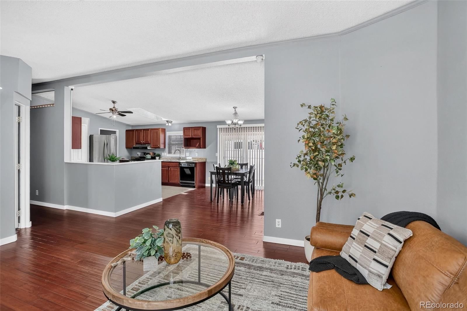 5665 Bryant Street Denver CO 80221 | MLS #8417672 Image 5