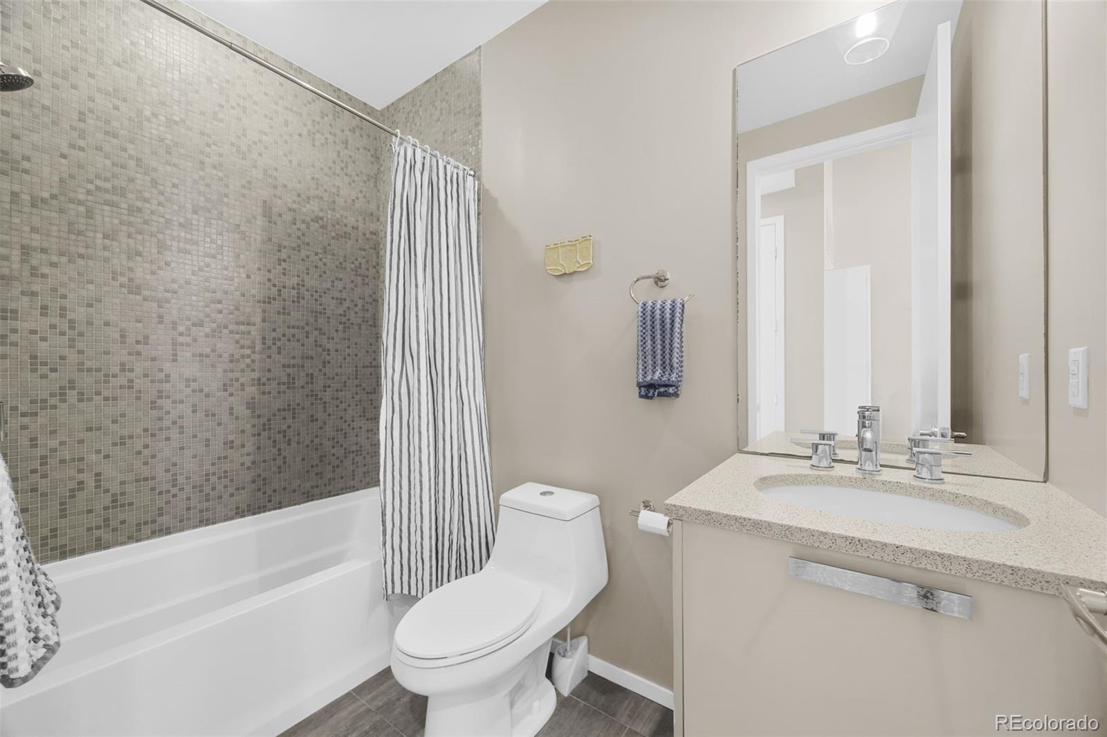 2312 Curtis Street Denver CO 80205 | MLS #8442375 Image 17