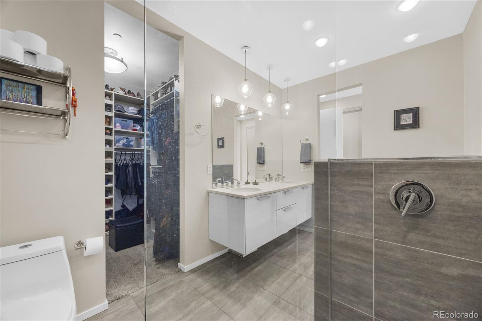 2312 Curtis Street Denver CO 80205 | MLS #8442375 Image 22