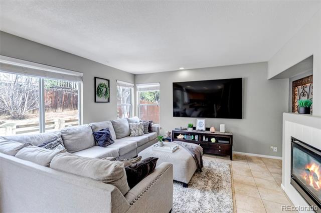 18215 E Warren Avenue Aurora CO 80013 | MLS #8465671 Image 15