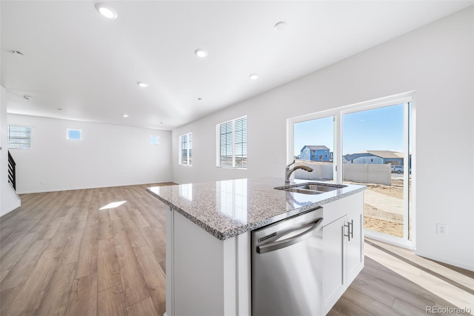 21781 E 46th Place Aurora CO 80019 | MLS #8545192 Image 8