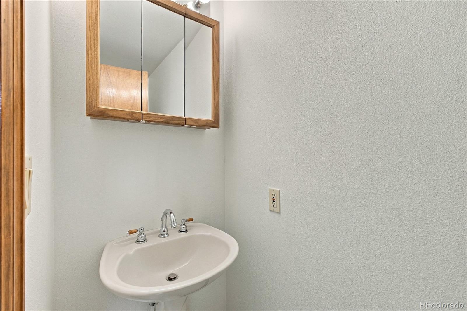 5514 S Zang Street Littleton CO 80127 | MLS #8860968 Image 22