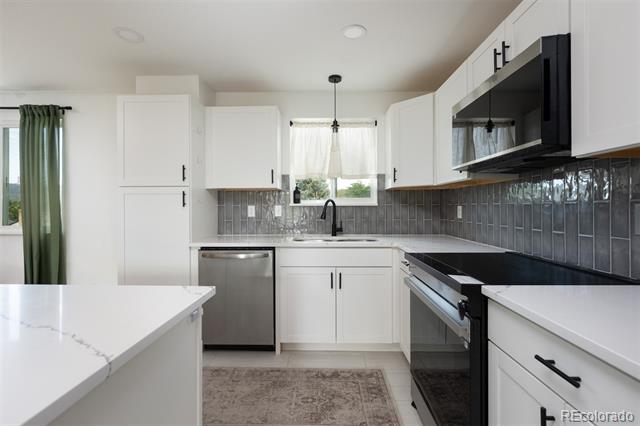 7327 S Carr Court Littleton CO 80128 | MLS #8959324 Image 3