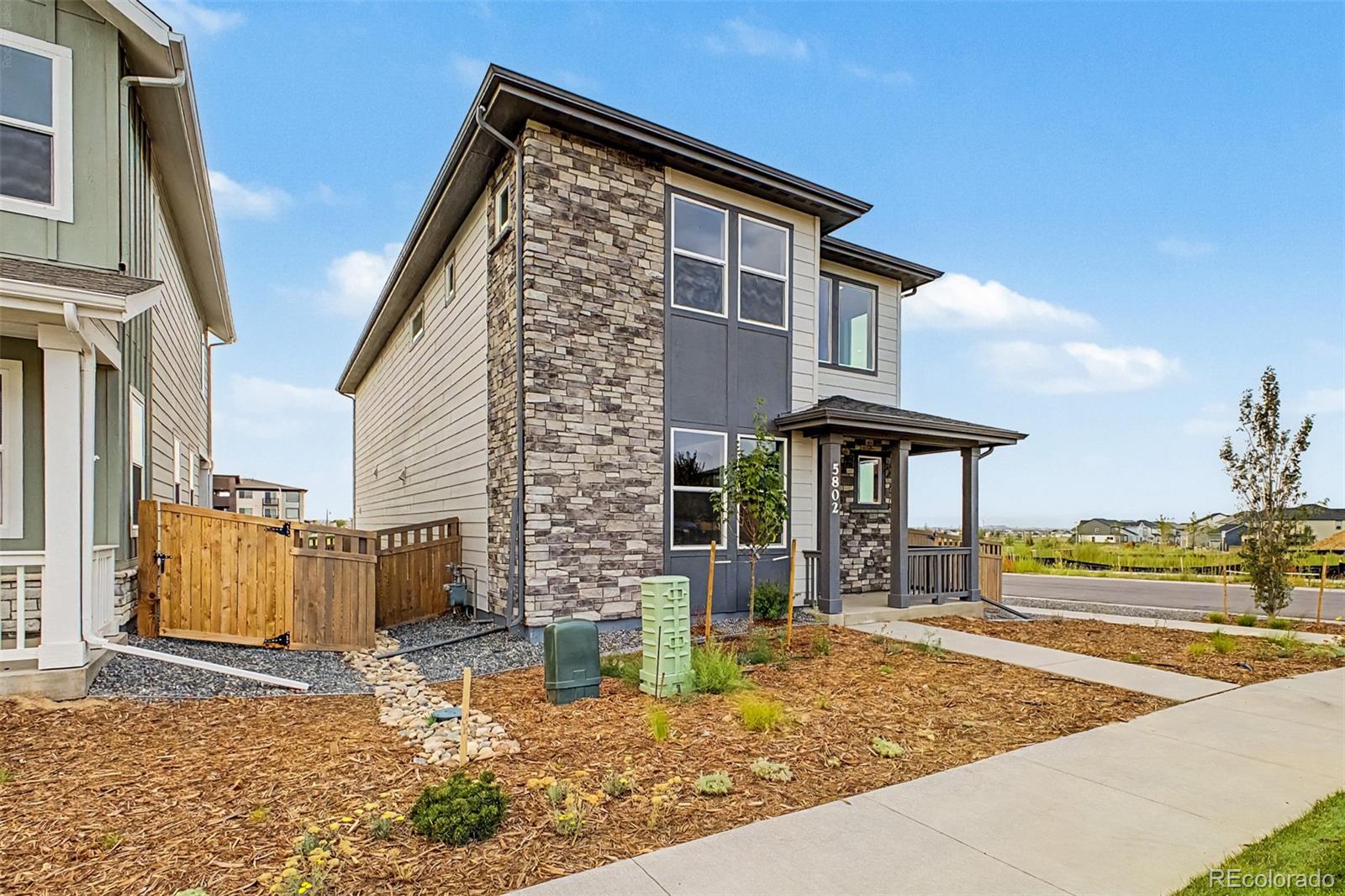 5802 N Perth Street Aurora CO 80019 | MLS #8978851 Image 1