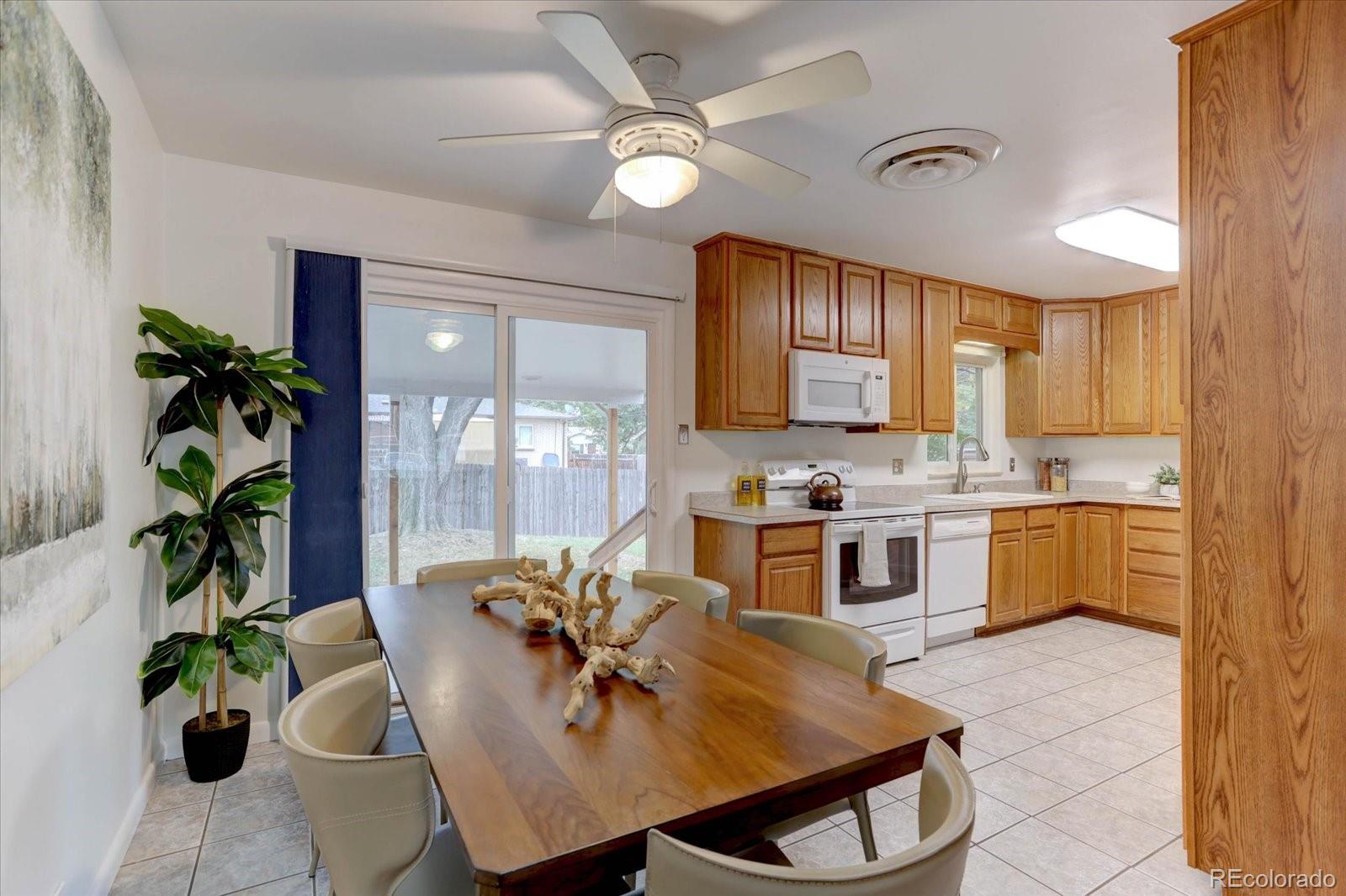 6918 Newman Street Arvada CO 80004 | MLS #8994800 Image 3