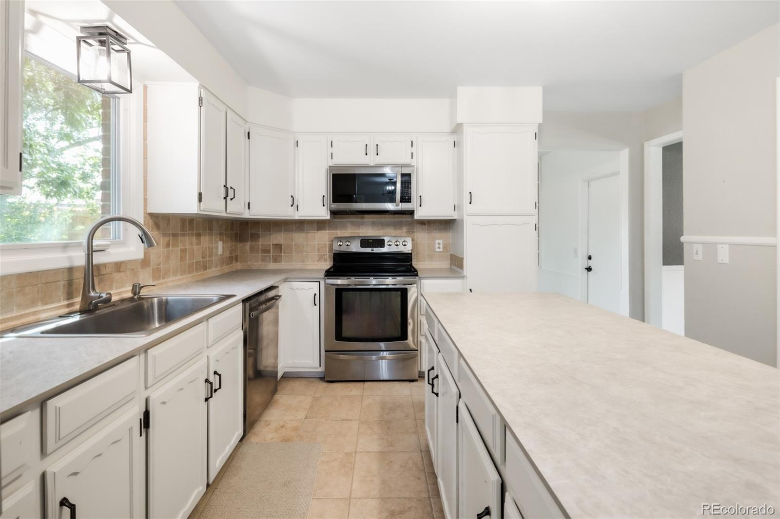 7970 S Poplar Way Centennial CO 80112 | MLS #9158140 Image 5
