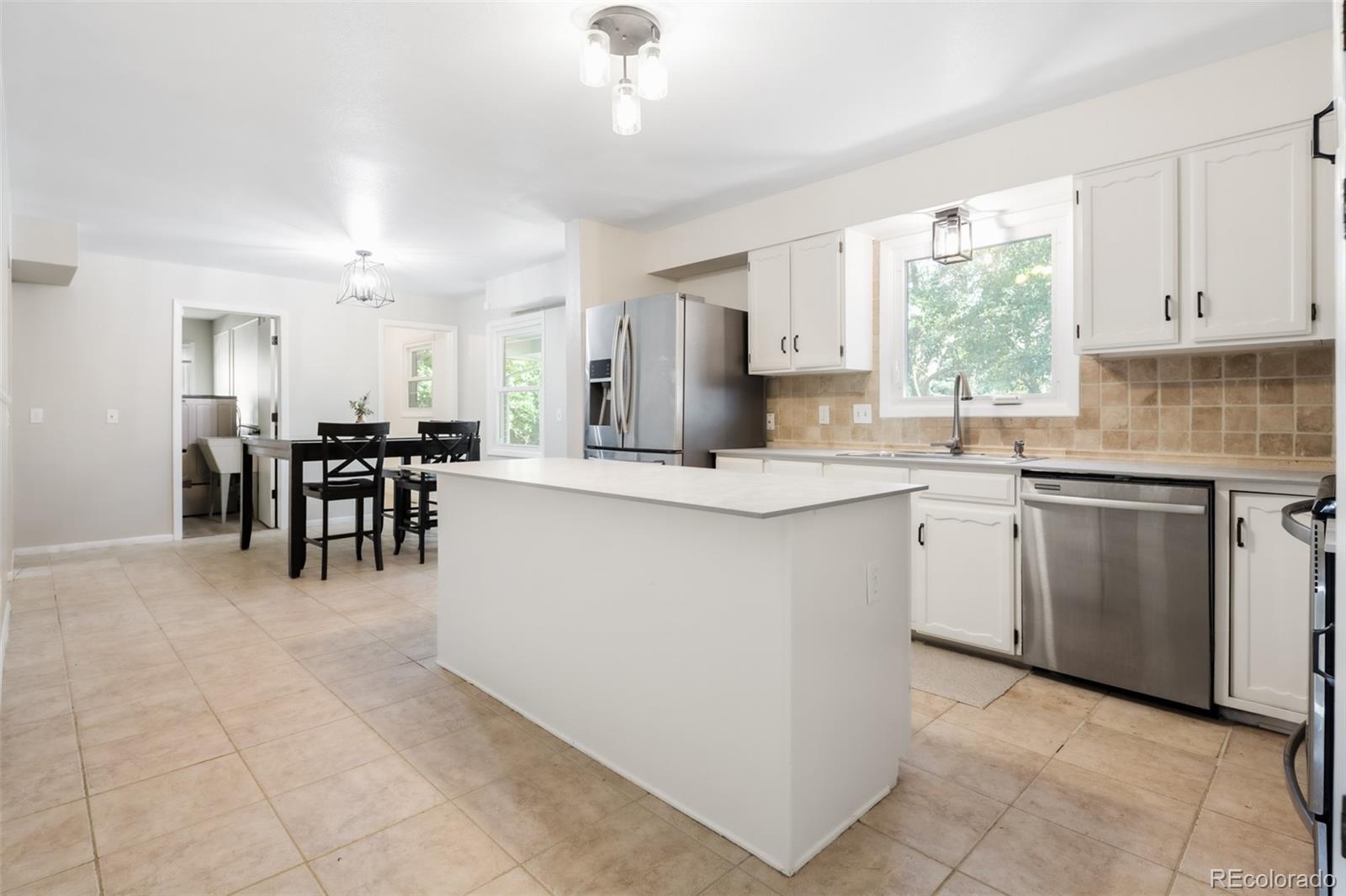7970 S Poplar Way Centennial CO 80112 | MLS #9158140 Image 7