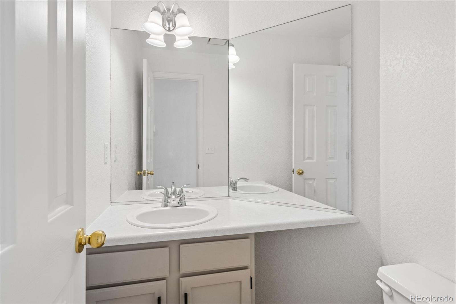 12369 W Berry Avenue Littleton CO 80127 | MLS #9478856 Image 22