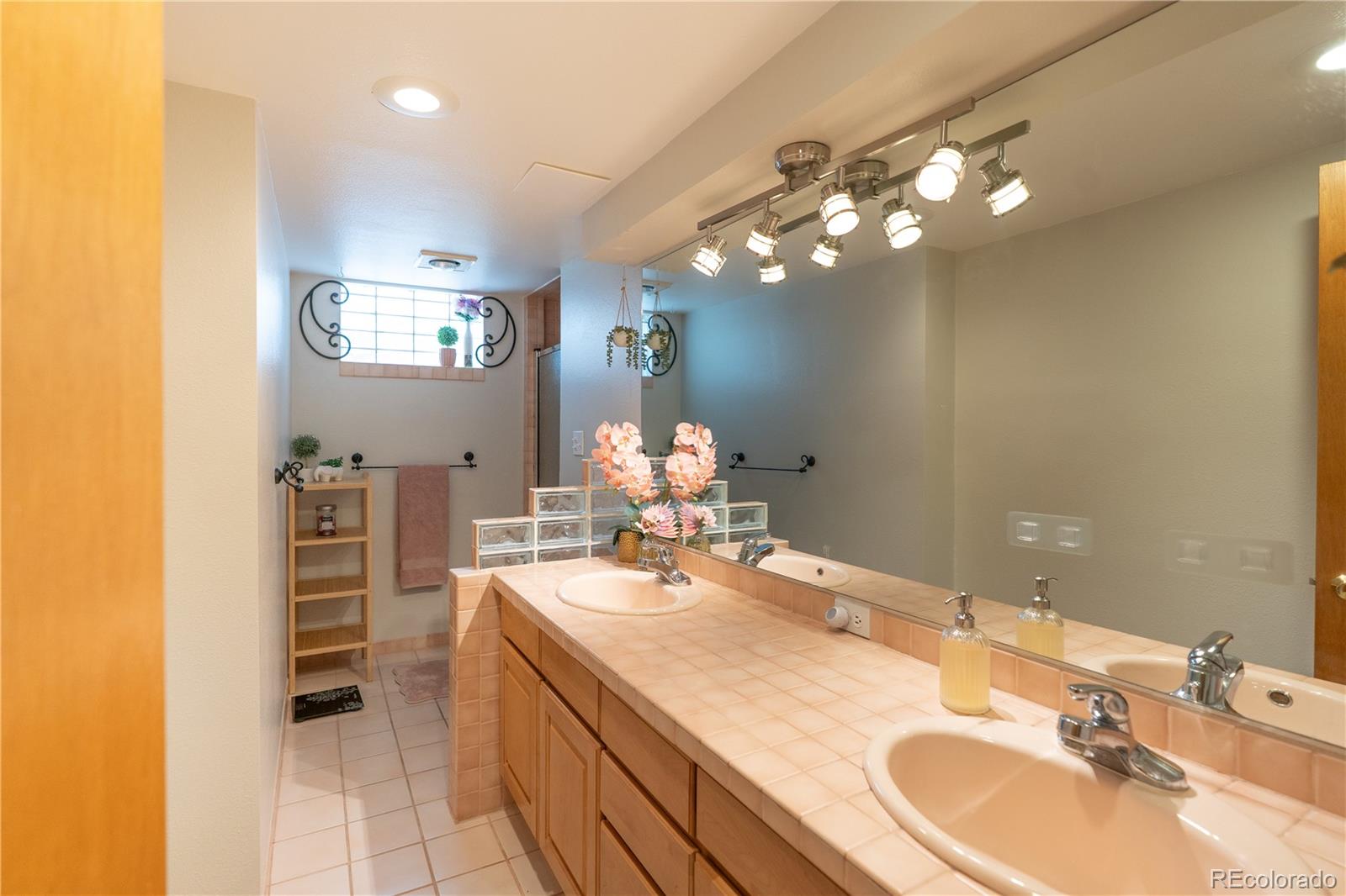 8365 S Brentwood Street Littleton CO 80128 | MLS #9580465 Image 25