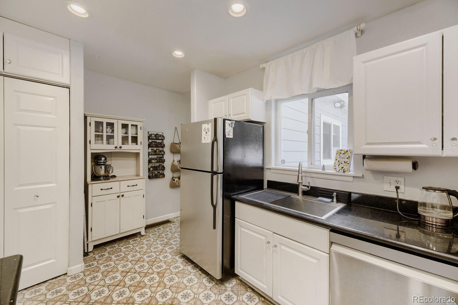 1247 N Stuart Street Denver CO 80204 | MLS #9811438 Image 17