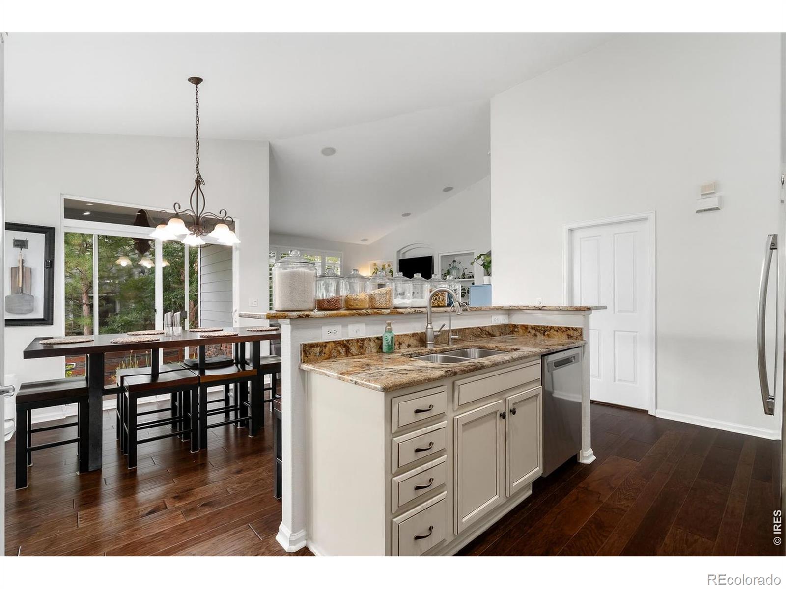 13284 Elk Mountain Way Broomfield CO 80020 | MLS #IR1068965 Image 3